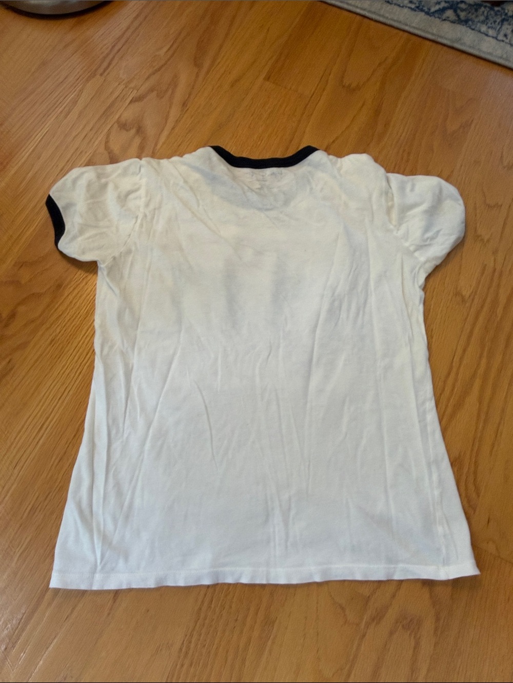 Taylor Swift 1989 T-Shirt size Large - Picture 6 of 6